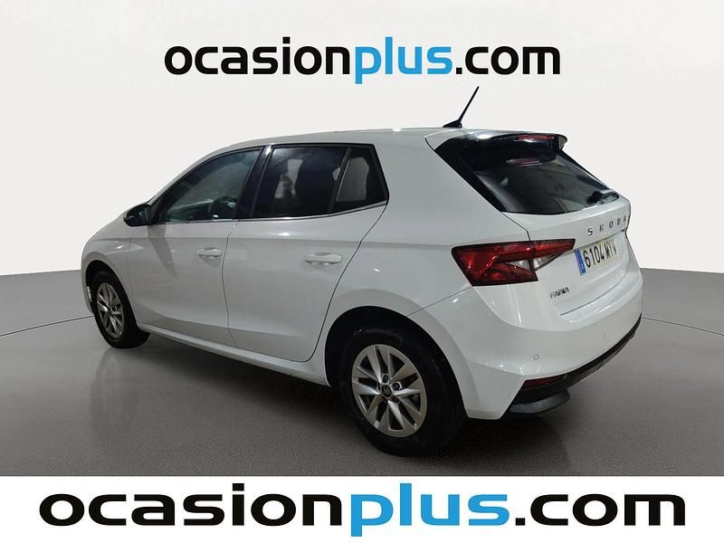Usado Skoda Fabia Selection 95 CV (69 kW) 2025 Blanco Utilitario