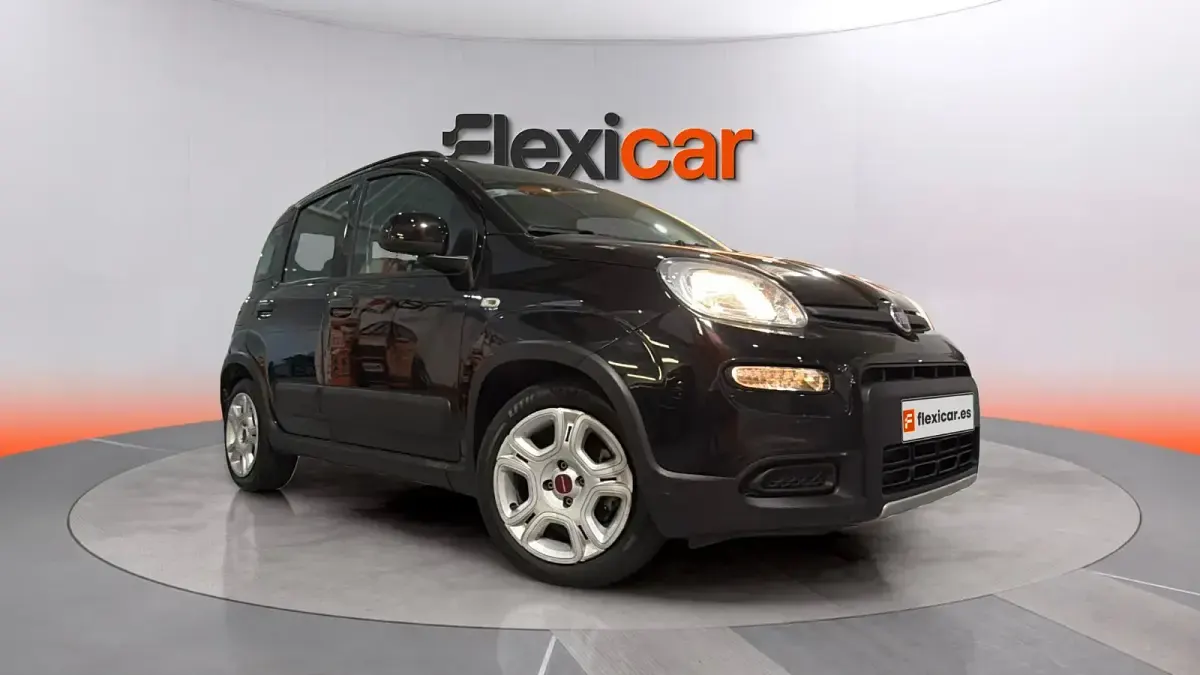 Usado Fiat Panda Cross Cross 71 CV (52 kW) 2023 Utilitario