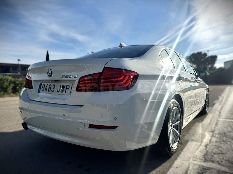 Usado BMW 520 Comfort Edition 190 CV (139 kW) 2017 Blanco Berlina