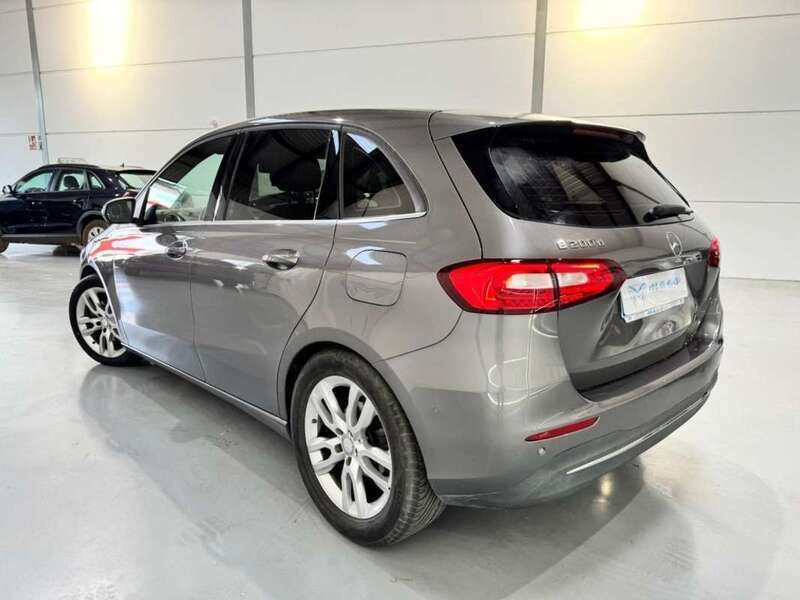 Gris Usado 2019 Mercedes B200 Monovolumen | 21.900 € (Precio justo) - Imagen 1/4