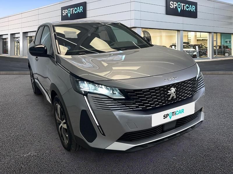 Usado Peugeot 3008 Allure 180 CV (132 kW) 2024 Gris SUV