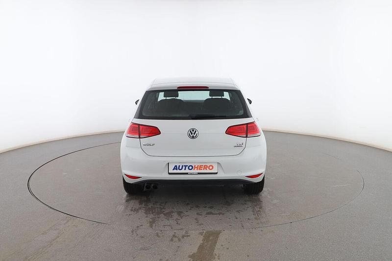 Usado VW Golf VII Advance 122 CV (89 kW) 2013 Blanco Utilitario