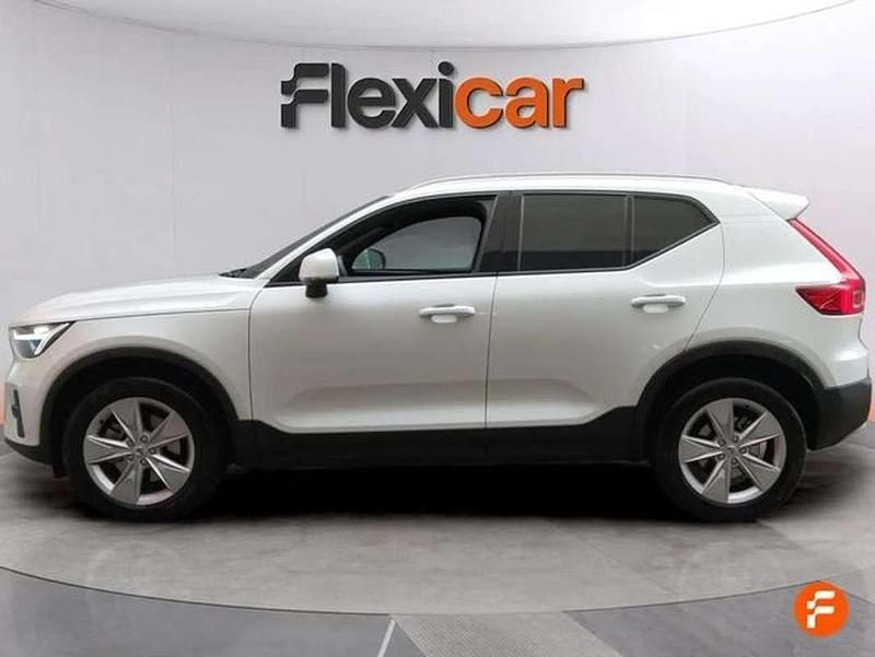 Usado Volvo XC40 Core 163 CV (119 kW) 2024 Blanco SUV