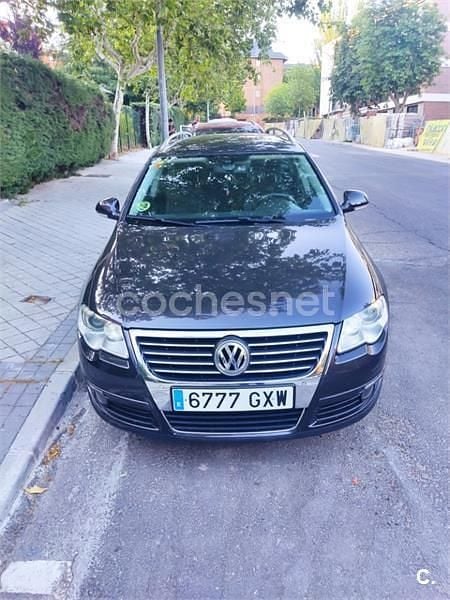 Negro Usado 2010 VW Passat Edition Familiar | 5400 € (Precio justo) - Imagen 1/2