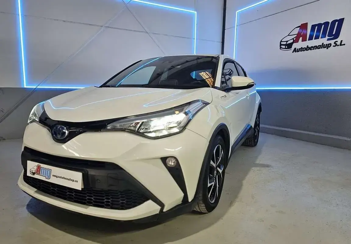 Usado Toyota C-HR Advance 122 CV (89 kW) 2021 Blanco SUV
