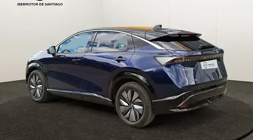 Usado Nissan Ariya Advance 177 kW (242 CV) 2025 Ocean blue ninja black SUV