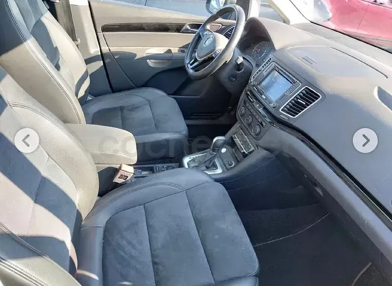 Usado VW Sharan Sportline 150 CV (110 kW) 2021 Gris / plata Monovolumen