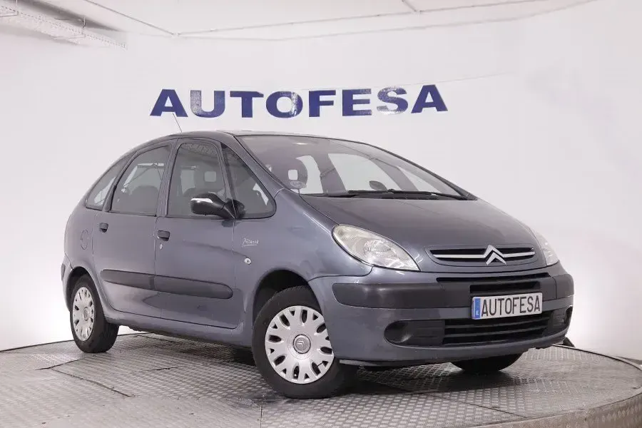 Usado Citroën Xsara Picasso 90 CV (66 kW) 2009 Gris Monovolumen