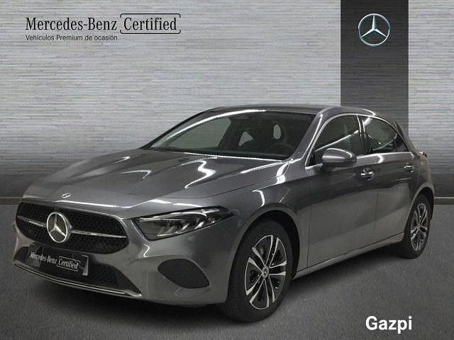 Nuevo Mercedes A250 Progressive 218 CV (160 kW) 2025 Gris / plata Berlina
