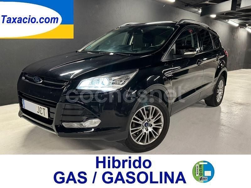 Usado Ford Kuga Titanium 150 CV (110 kW) 2015 Negro SUV