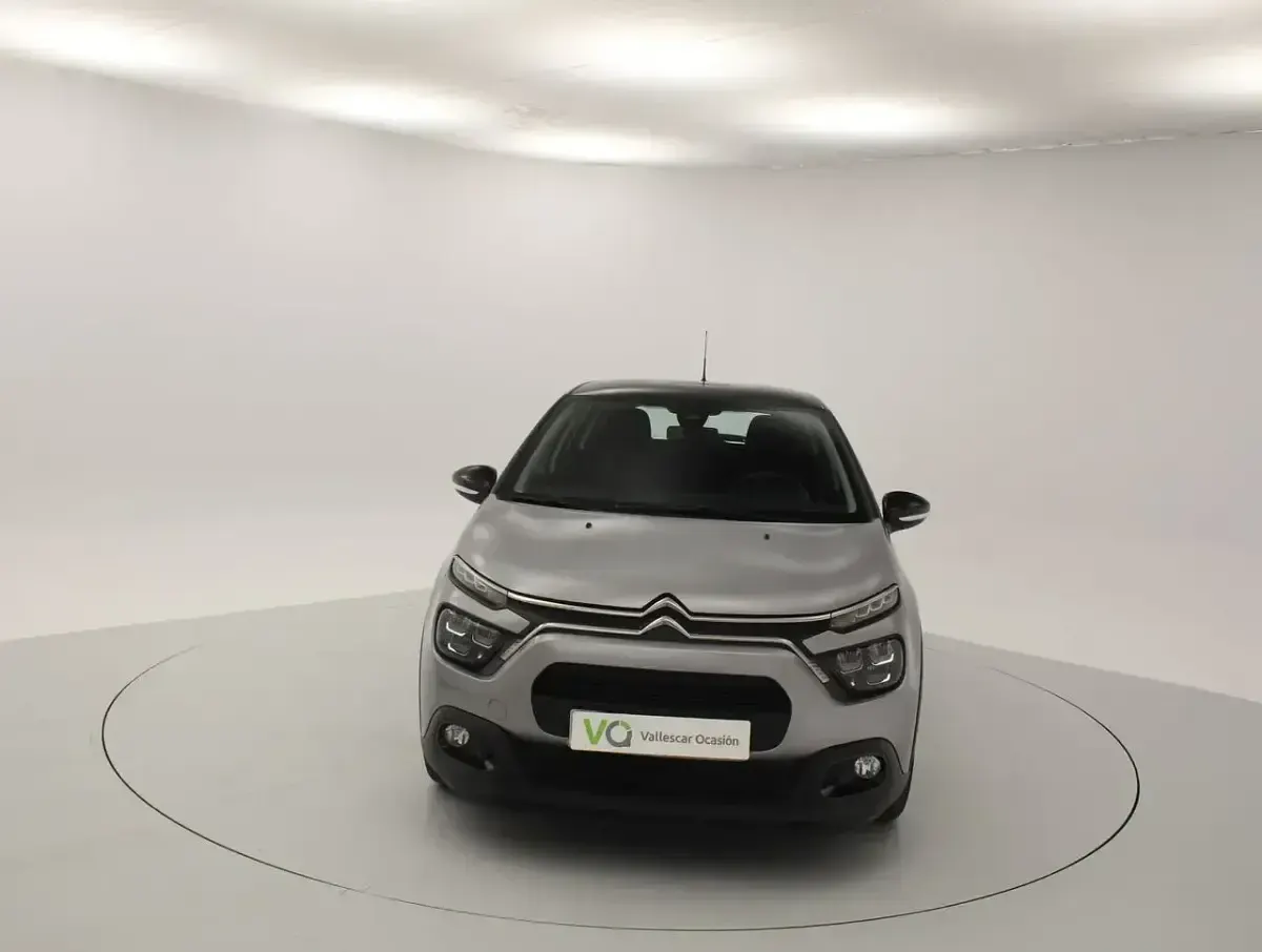 Usado Citroën C3 Feel 83 CV (61 kW) 2021 Gris Utilitario