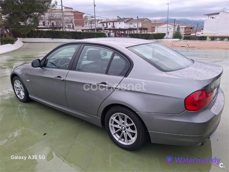 Usado BMW 318 Gran Turismo 143 CV (105 kW) 2013 Negro Berlina