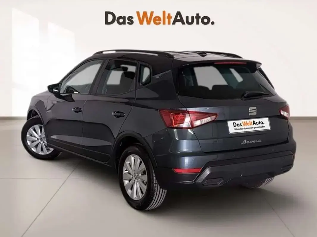 Usado Seat Arona Style 116 CV (85 kW) 2025 Gris SUV