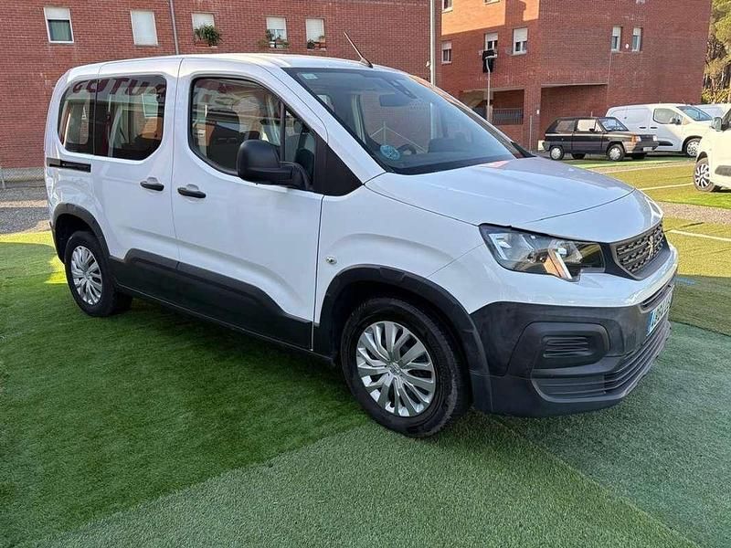 Usado Peugeot Rifter Access 99 CV (72 kW) 2020 Blanco Monovolumen