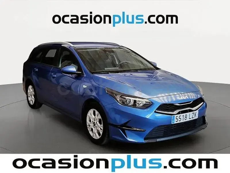 Usado Kia Ceed 120 CV (88 kW) 2022 Azul Utilitario
