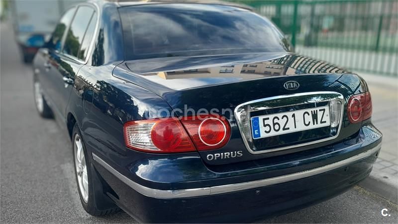 Negro Usado 2004 Kia Opirus EX Berlina | 3900 € - Imagen 1/4