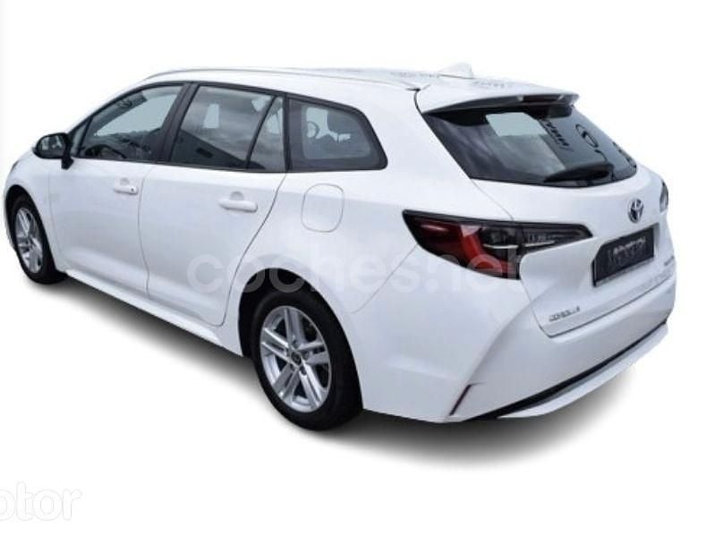 Usado Toyota Corolla Active 140 CV (102 kW) 2021 Blanco Familiar