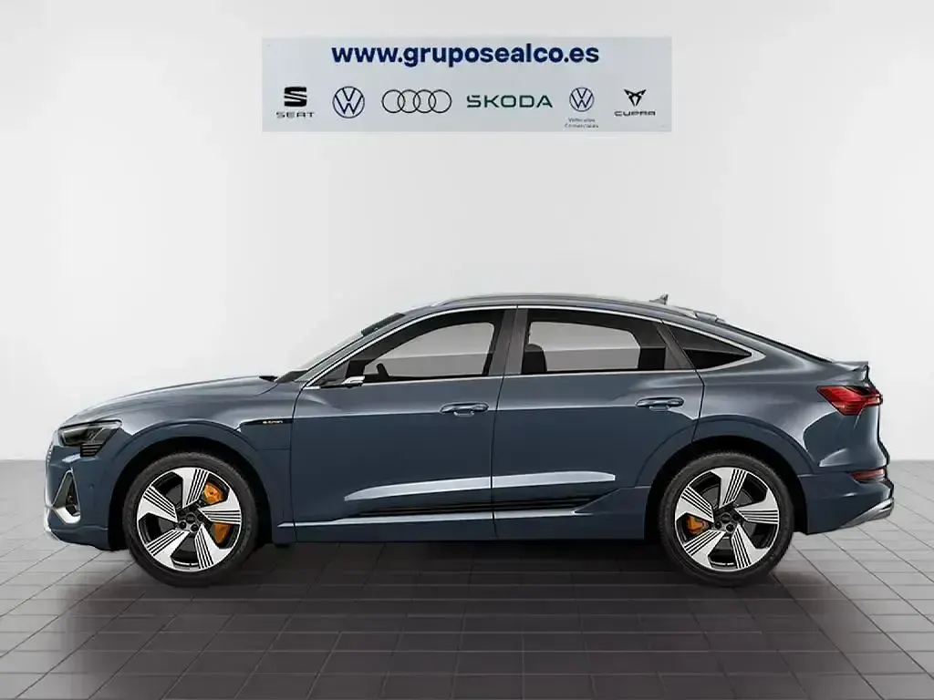 Usado Audi e-tron Sportback S-Line 300 kW (408 CV) 2022 Azul SUV