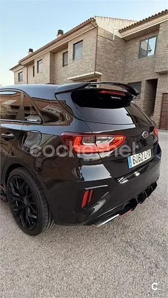 Usado Kia Ceed GT GT 204 CV (150 kW) 2019 Negro Berlina
