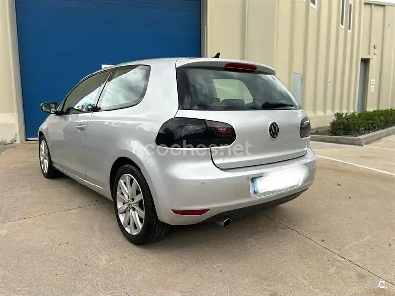 Usado VW Golf VI Sport 105 CV (77 kW) 2011 Gris / plata Utilitario