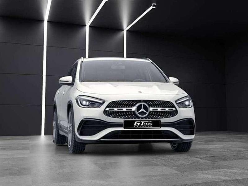 Usado Mercedes GLA200 AMG 150 CV (110 kW) 2023 Blanco SUV