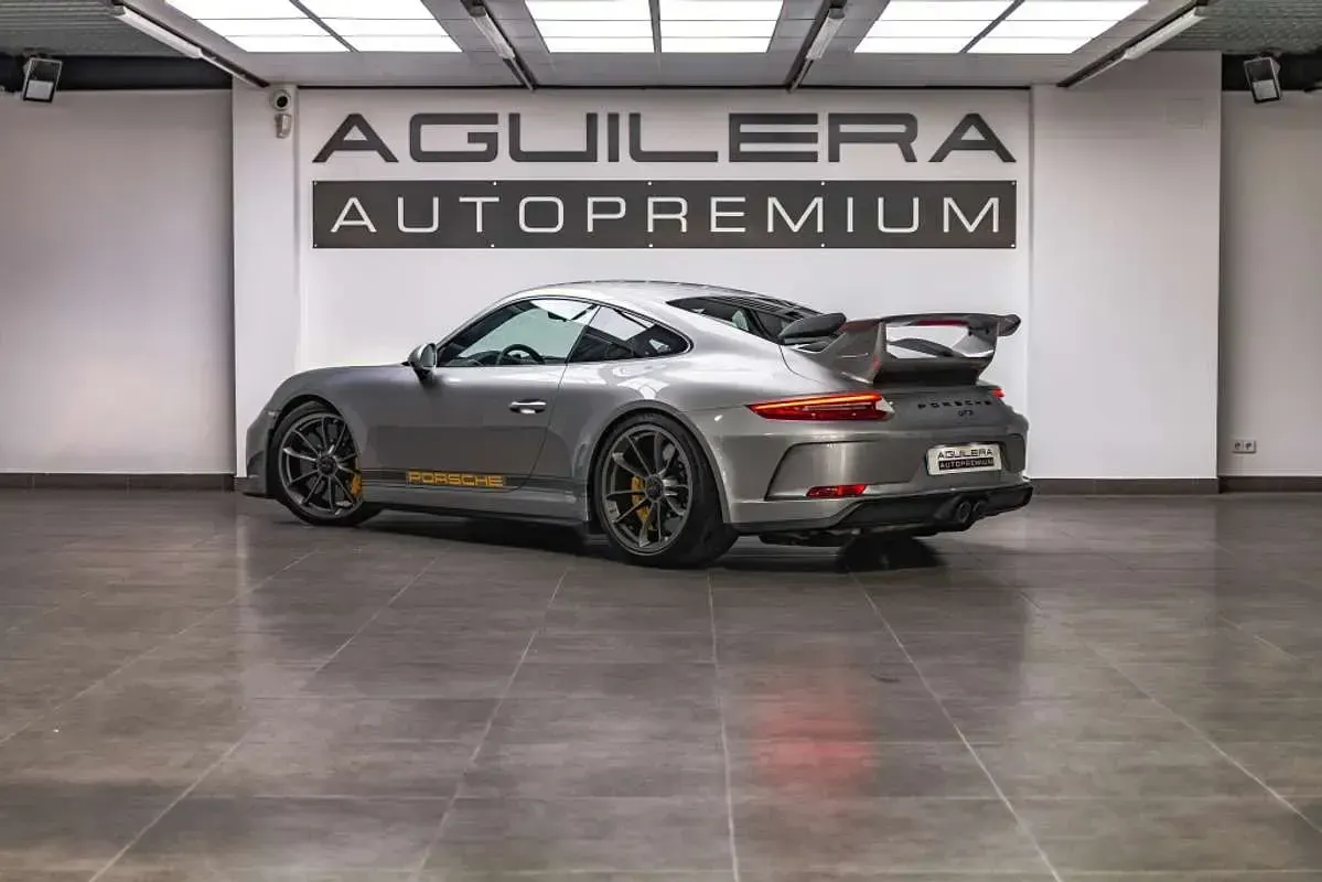 Usado Porsche 911 GT3 500 CV (367 kW) 2017 Plateado Coupe