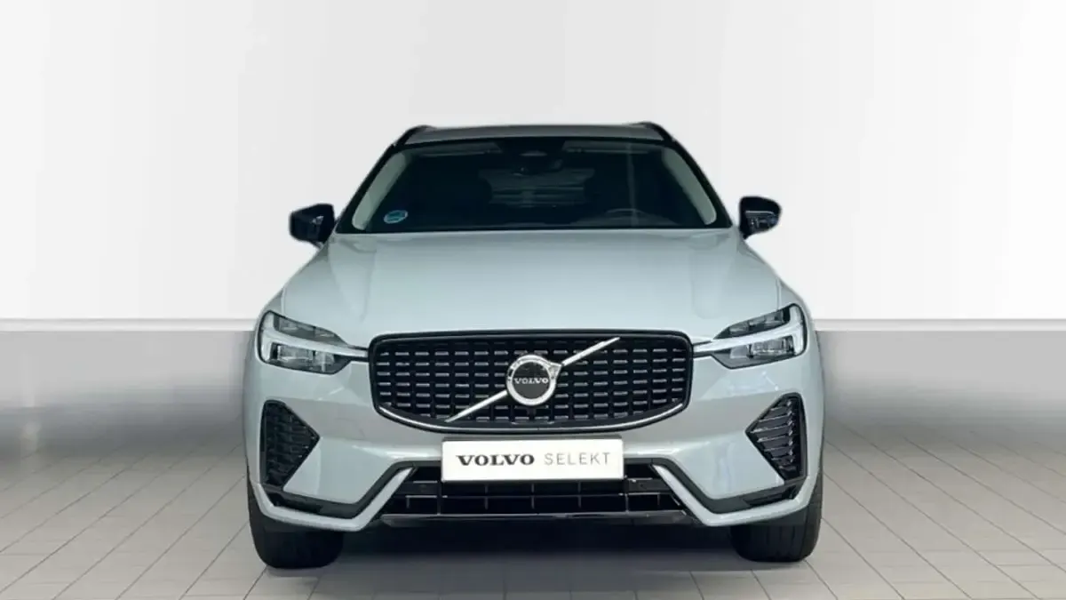 Usado Volvo XC60 Plus 250 CV (183 kW) 2025 SUV