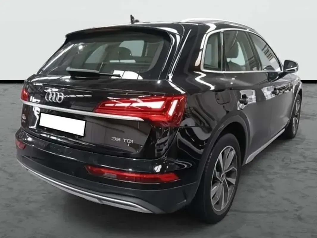 Usado Audi e-tron GT quattro Sport 119 kW (163 CV) 2022 Negro Berlina