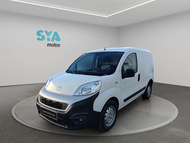 Używany Fiat Fiorino 80 KM (58 kW) 2022 Biały Minivan