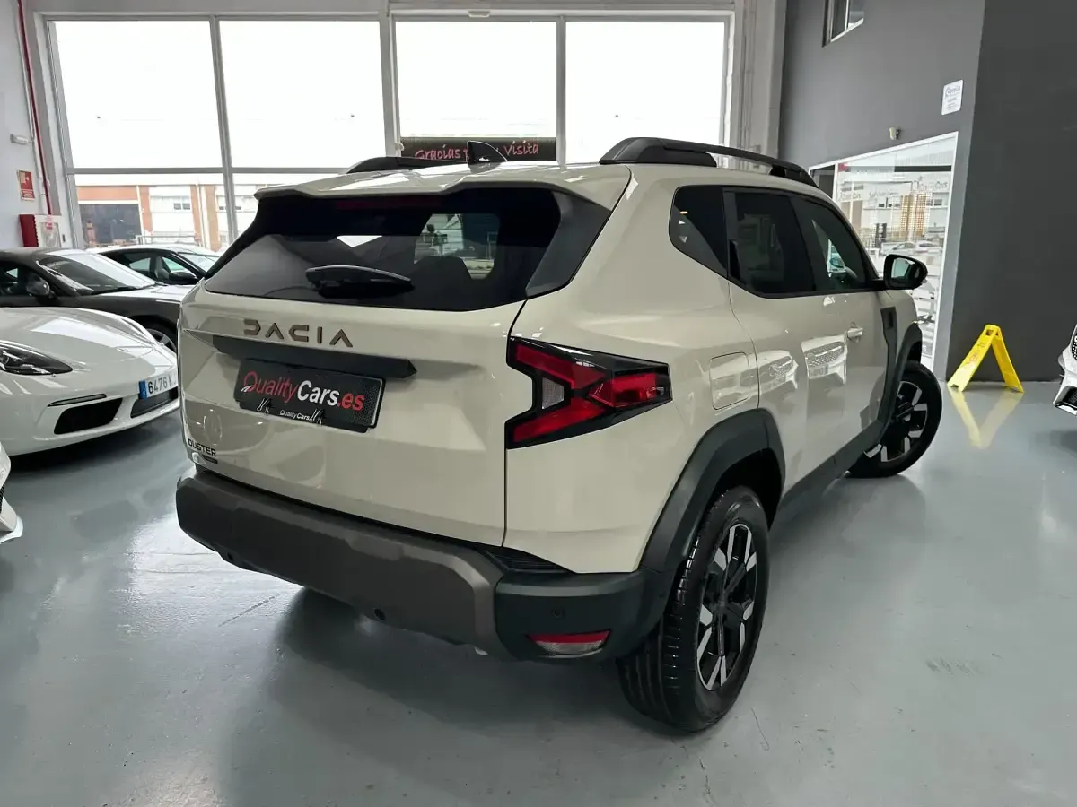 Usado Dacia Duster Extreme 140 CV (102 kW) 2026 Beige
