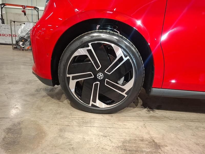 Usado VW ID. Buzz GTX 250 kW (340 CV) 2026 Monoplata/rojo cereza Monovolumen