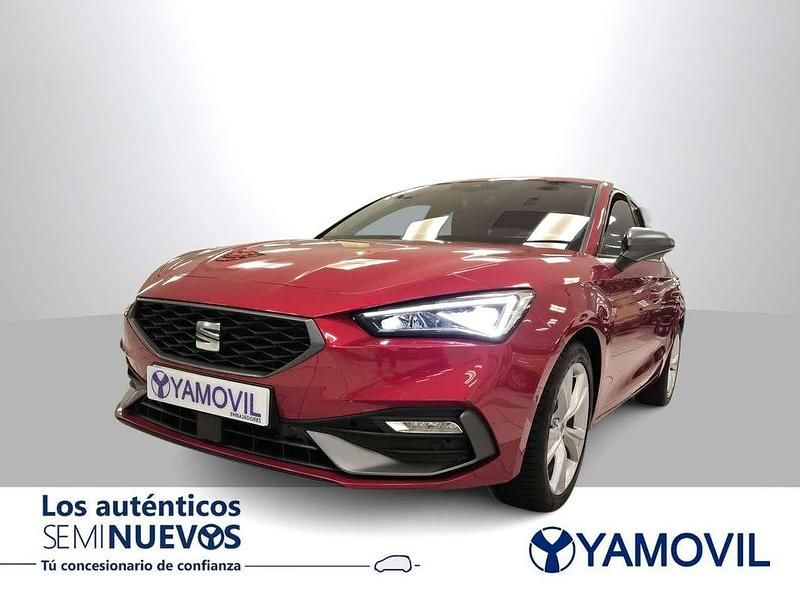 Usado Seat Leon FR 150 CV (110 kW) 2024 Rojo Utilitario
