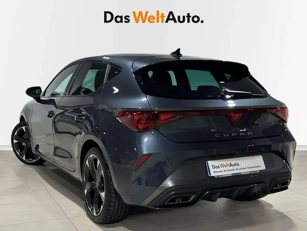 Usado Cupra Leon 150 CV (110 kW) 2024 Gris Utilitario