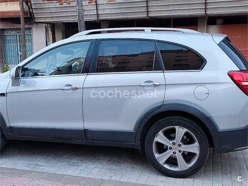 Gris / plata Usado 2013 Chevrolet Captiva LTZ SUV | 11.000 € (Precio justo) - Imagen 1/4