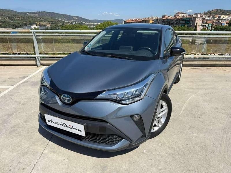 Usado Toyota C-HR Advance 122 CV (89 kW) 2022 Gris SUV