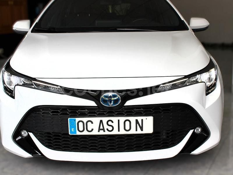 Blanco Usado 2020 Toyota Corolla Active Berlina | 18.900 € (Buen precio) - Imagen 1/4