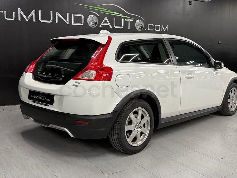Usado Volvo C30 Drive Kinetic 115 CV (84 kW) 2010 Blanco Utilitario