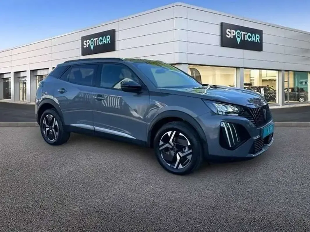 Usado Peugeot 2008 Allure 101 CV (74 kW) 2025 Gris SUV