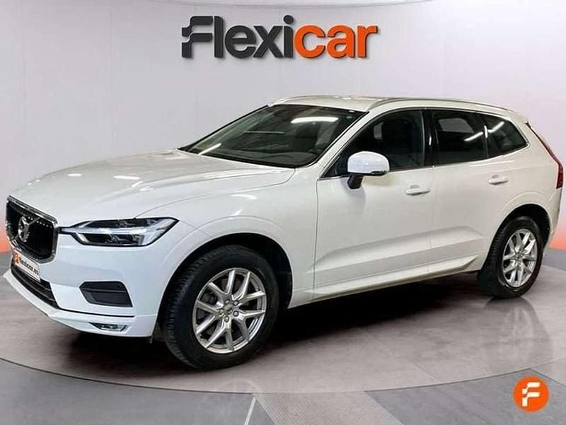 Usado Volvo XC60 Momentum 197 CV (144 kW) 2020 Blanco SUV