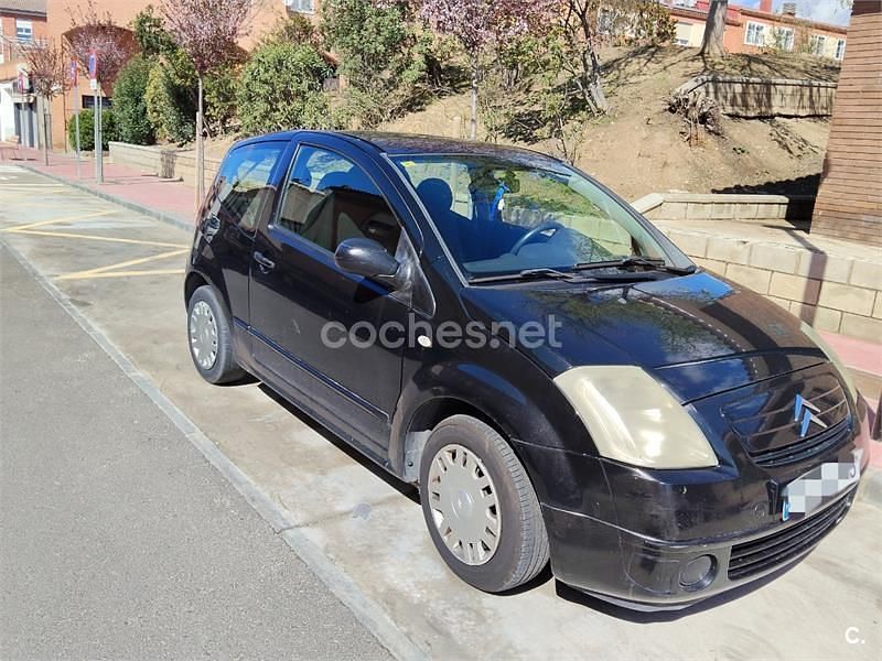 Käytetty Citroën C2 61 HP (44 kW) 2004 Musta Viistoperä