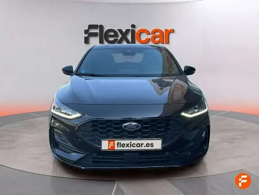 Usado Ford Focus ST-Line 155 CV (114 kW) 2023 Negro Berlina