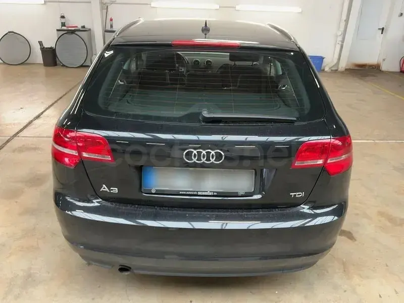 Usado Audi A3 Ambition 140 CV (102 kW) 2011 Negro Utilitario