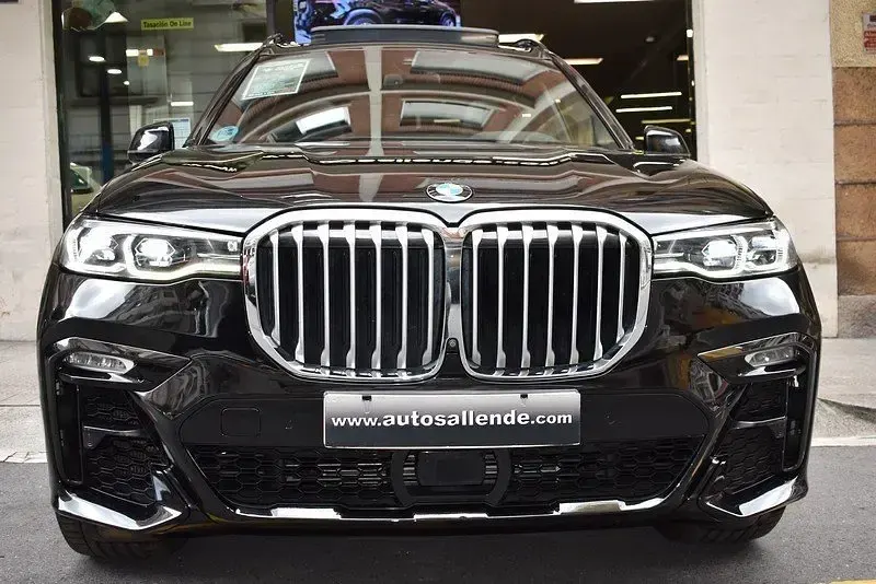 Usado BMW X7 M Sport 265 CV (194 kW) 2019 Negro SUV