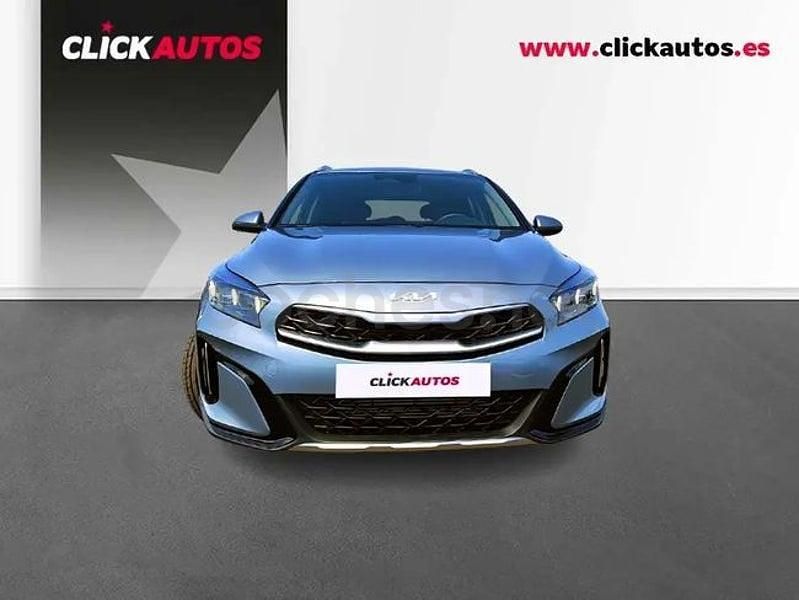 Usado Kia XCeed 100 CV (73 kW) 2024 Gris / plata SUV