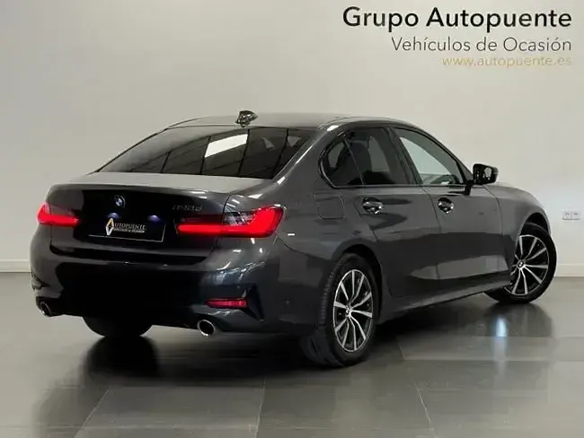 Usado BMW 320e Comfort Edition 190 CV (139 kW) 2022 Gris Berlina
