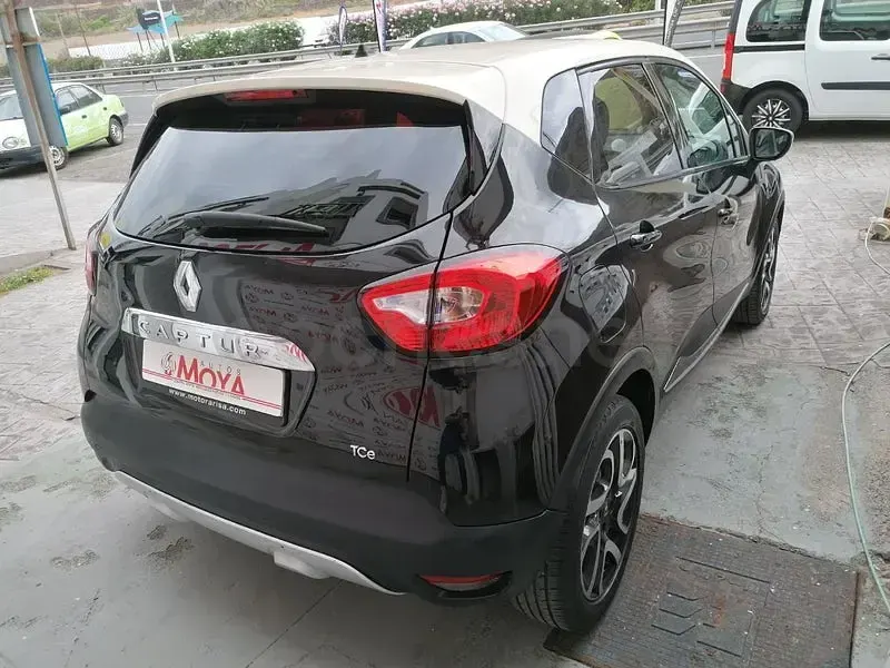 Usado Renault Captur Life 90 CV (66 kW) 2014 Negro SUV