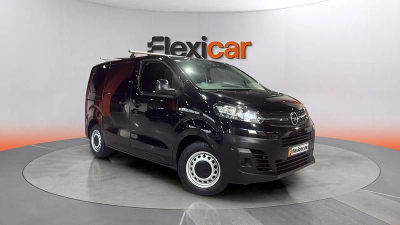 Usado Opel Vivaro 102 HP (75 kW) 2022 Preto Monovolume