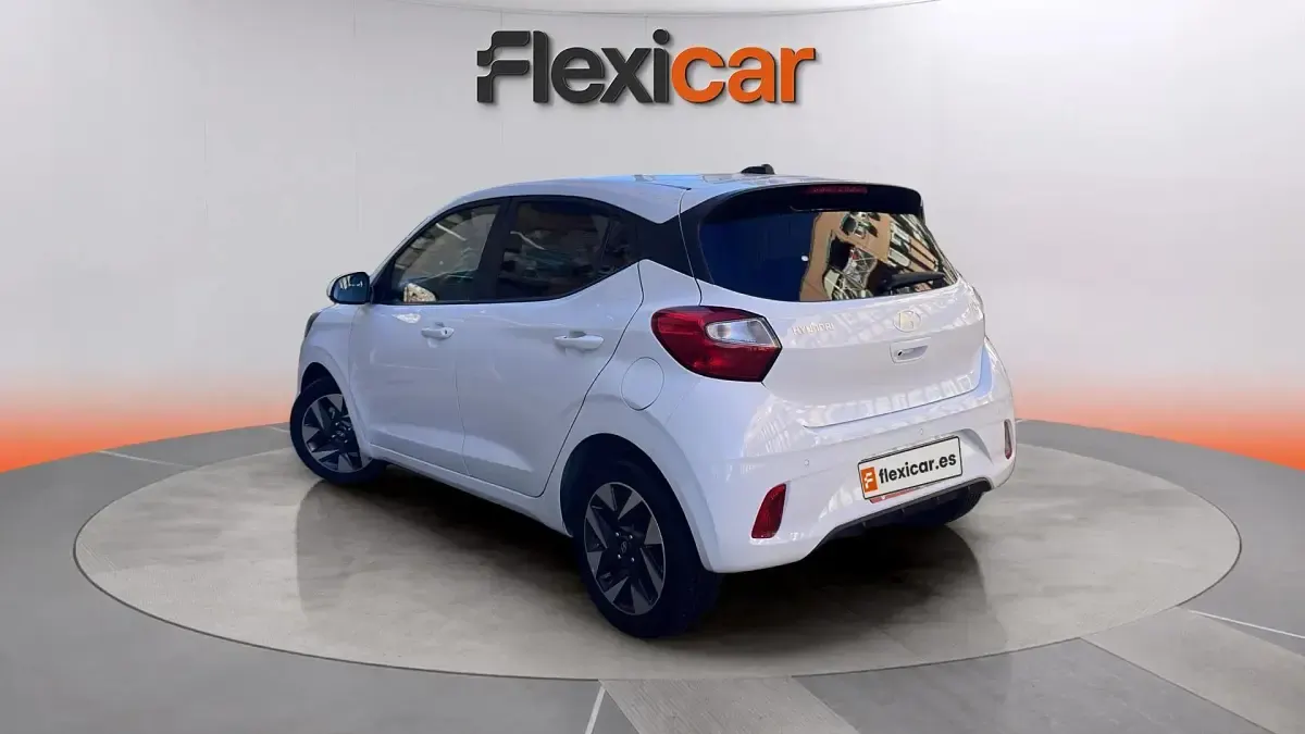 Usado Hyundai i10 67 CV (49 kW) 2024 Blanco Utilitario