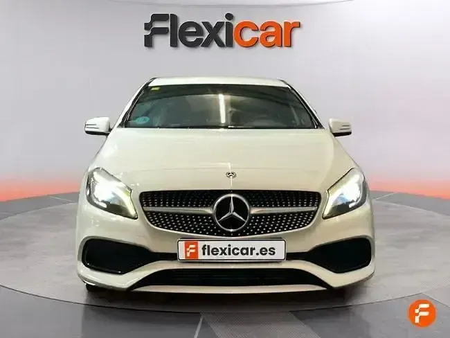 Begagnad Mercedes A200 136 HK (100 kW) 2018 Vit