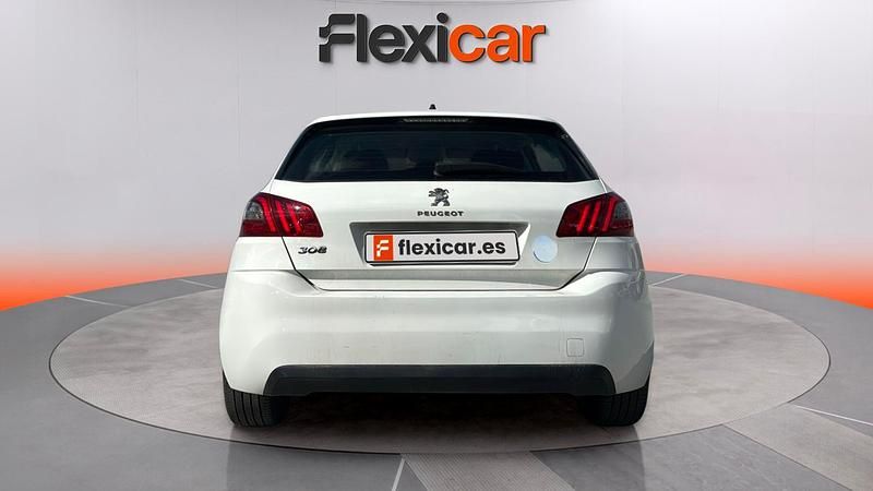 Usado Peugeot 308 GT 177 CV (130 kW) 2020 Blanco Utilitario